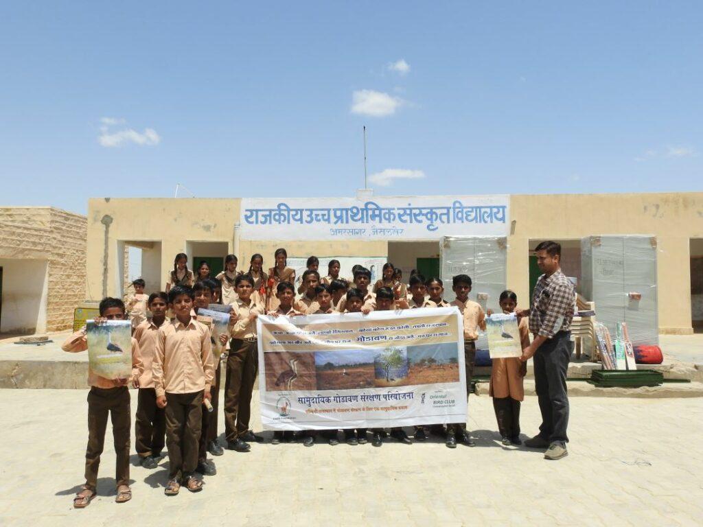 With students after a school workshop in Rajasthan. Photo credits: Sumit Dookia